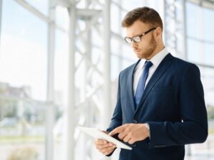 The Ultimate Guide to Business Cards: How to Create, Use, and Benefit from Them